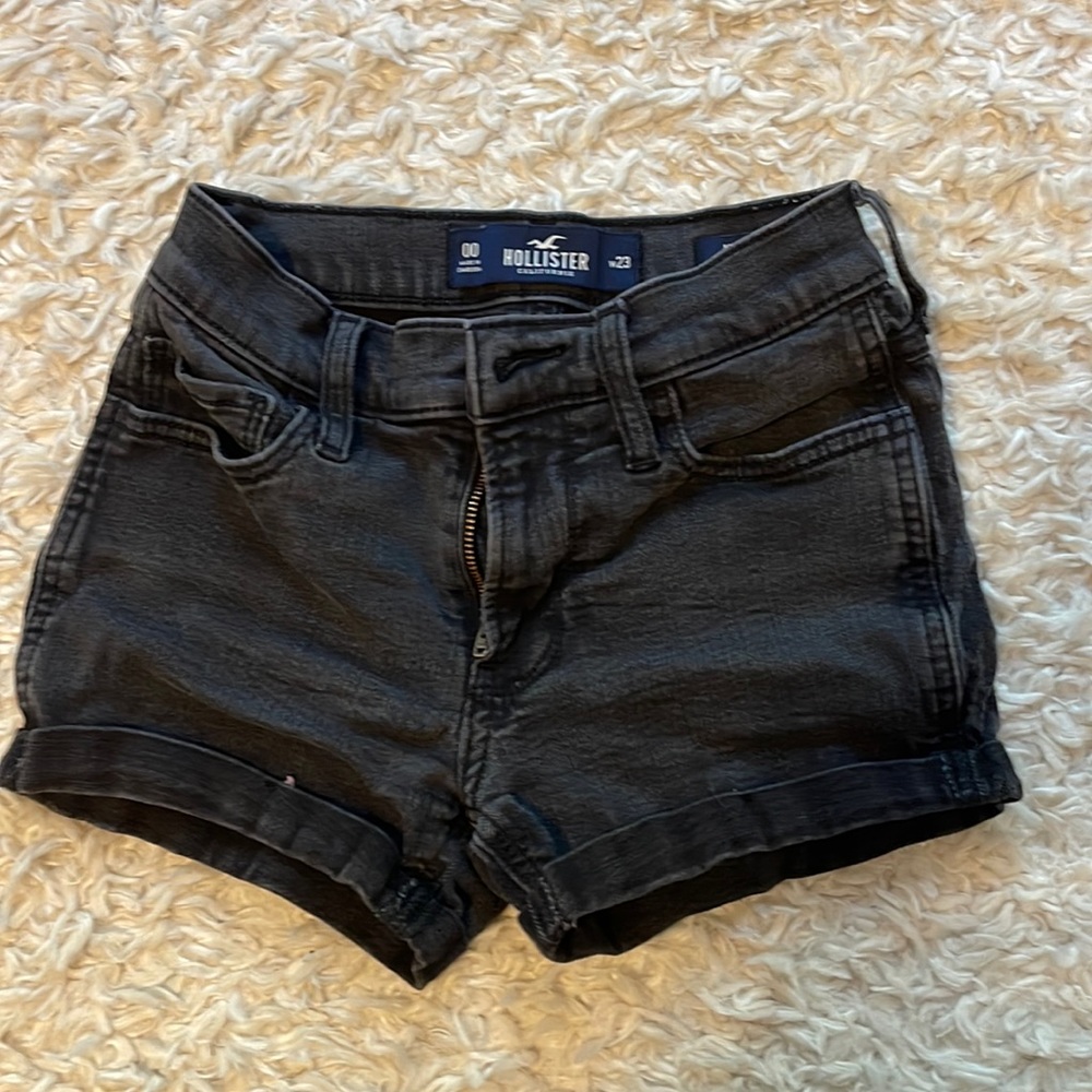 Black hollister shorts